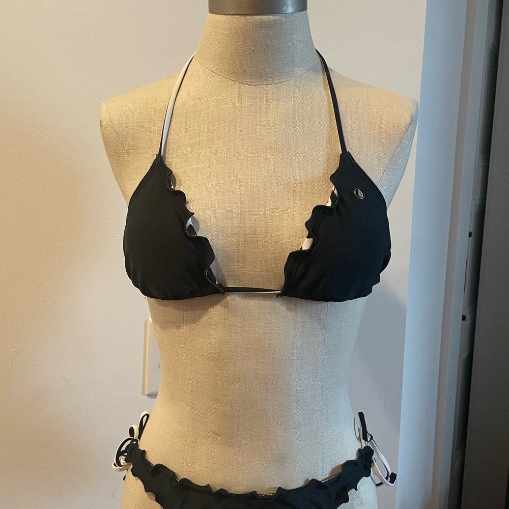 Volcom swimsuit NWT
